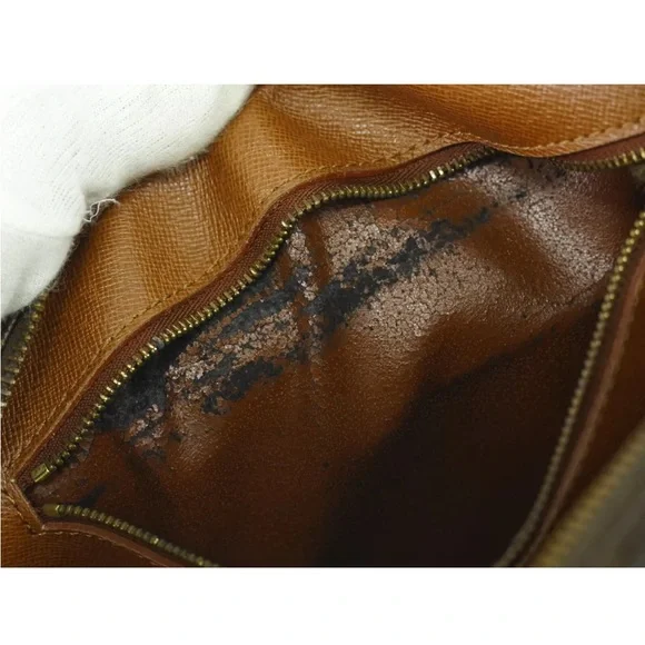 Authentic Louis Vuitton Jeune Fille Monogram Canvas Crossbody Bag - Picture 2 of 16